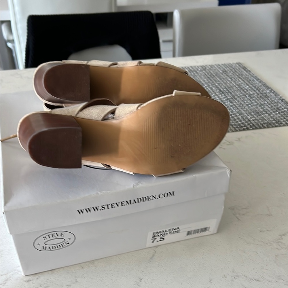 Steve Madden Tan Strappy Sandals with Lace-Up Design - Picture 5 of 5